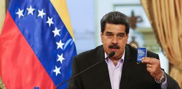 Maduro denuncia que militares desertores conspiran desde Colombia