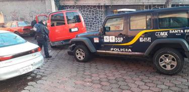 Muere presunto asaltante y arrestan a dos tras robo a banco en Cuajimalpa