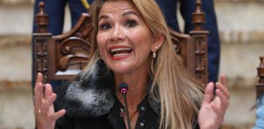 México valora si reconoce a Jeanine Áñez, presidenta interina de Bolivia