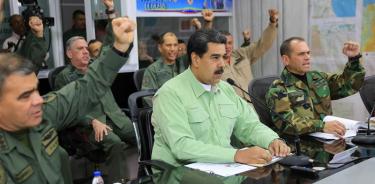 Fuerza Armada desplegada en todo el país para garantizar paz: Maduro