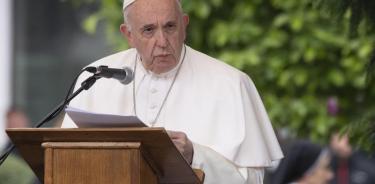 Papa aprueba ley que obliga a miembros de la Iglesia a denunciar abusos sexuales