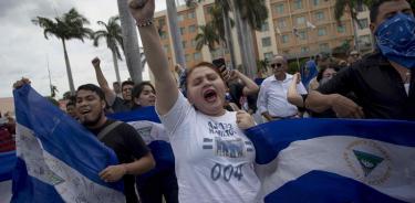 Protestan miles en Nicaragua en el día de la Independencia