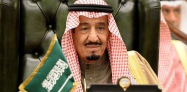 El rey Salman aprueba la presencia de fuerzas de EU en Arabia Saudita