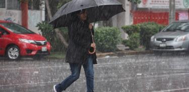 Pronostican lluvias y actividad eléctrica por la tarde en el Valle de México