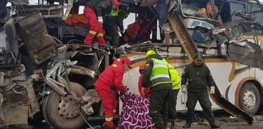 Al menos 22 muertos y 37 heridos en accidente en Bolivia