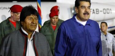 Maduro llama ante seguidores a elecciones legislativas anticipadas
