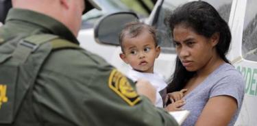 Arresto de familias en la frontera de EU con México marca récord en 2019