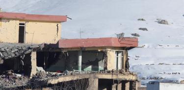 Ataque talibán contra base del servicio secreto afgano provoca al menos 100 muertos