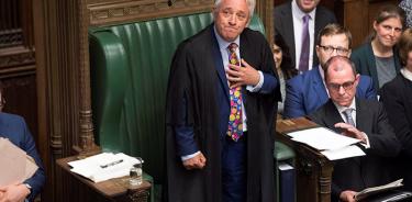 El Parlamento se venga de Johnson antes de echar el cierre