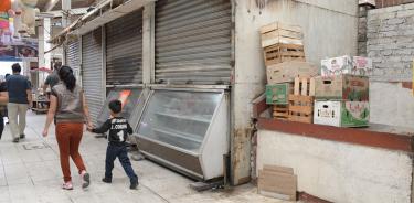 Locatarios del Mercado Zapotitlán obtienen amparo para frenar demolición y continuar el comercio