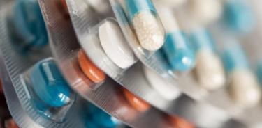 Gobierno aplaza fallo de compra de medicamentos por caída del sistema