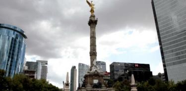 Prevén domingo con cielo parcialmente nublado en Valle de México