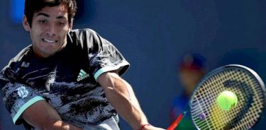 El chileno Garín avanza en el Abierto de tenis de Chengdu