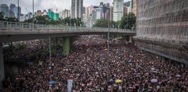 Marea humana defiende las libertades de Hong Kong frente a la presión china