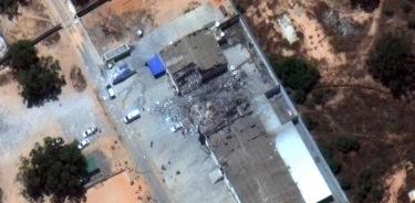 Bombardean centro de migrantes en Trípoli; hay al menos 40 muertos