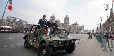 AMLO encabeza su primer Desfile Militar