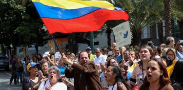 Vuelven a tomar las calles de Venezuela en apoyo de Guaidó