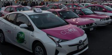 Gobierno capitalino condonará parcialmente el pago de derechos a taxistas