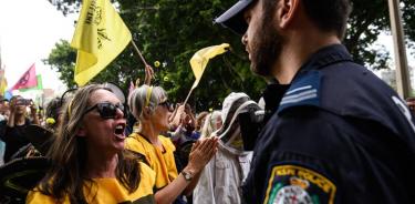 Protestas contra cambio climático dejan 47 detenidos en Australia