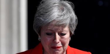Theresa May anuncia su dimisión tras fracasar con el 