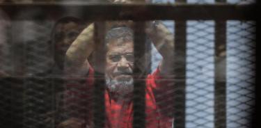 Muere, tras ser interrogado, el primer presidente elegido de Egipto