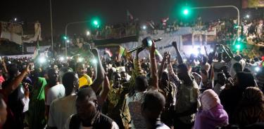 Dejan 16 muertos ataques en protestas por un gobierno civil en Sudán