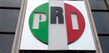 Morena busca retirar colores patrios al emblema del PRI