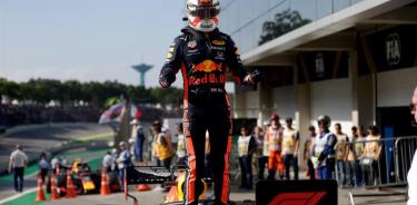 Verstappen logra la “pole” en Brasil; “Checo” saldrá en el lugar 15