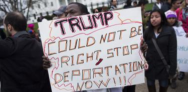 Trump aplaza dos semanas su anunciada cacería de migrantes
