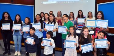 Premian a niños y jóvenes ganadores del concurso Cuéntanos sobre una científica