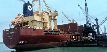 Semar encuentra 49 kilos de coca en buque de Chipre en Tamaulipas