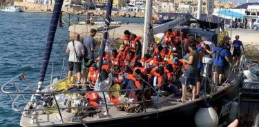 Italia autoriza desembarco de 82 migrantes del Ocean Viking en Lampedusa