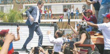Guaidó inició por sorpresa su gira venezolana para exigir el poder