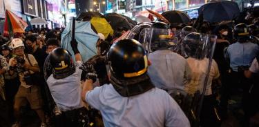 Marcha opositora en Hong Kong termina en enfrentamiento