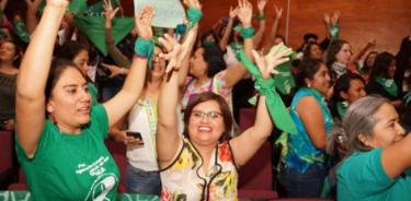 Diputadas piden a Murat publicar reformas para despenalización del aborto en Oaxaca