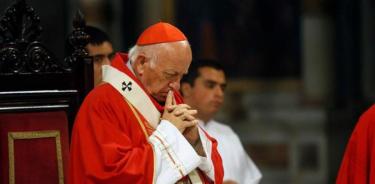 Cardenal chileno se ausenta de misa tras denuncias de abusos en Catedral