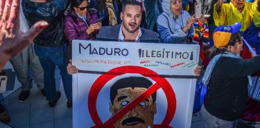 Parlamento de Venezuela declara usurpador de la presidencia a Maduro