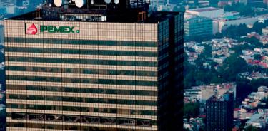 Pemex descarta retrasos en pagos de nómina y aguinaldo tras hackeo