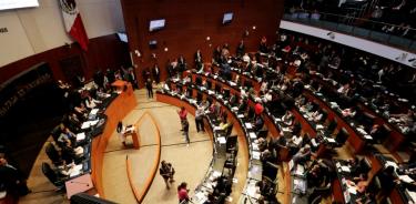 Morena y oposición chocan en Senado por política económica