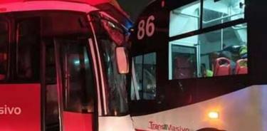 Chocan unidades del Mexibús en Ecatepec; hay al menos 23 heridos