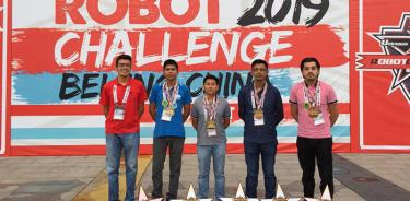 Estudiantes veracruzanos ganan cinco medallas en Robotchallenge 2019