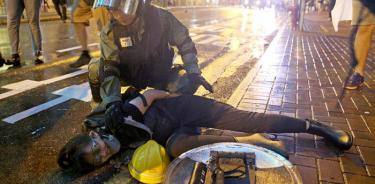 Amnistía Internacional acusa a la policía hongkonesa de torturas
