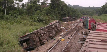 Al menos 50 muertos al descarrilar un tren en la RD del Congo