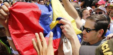 El senador Marco Rubio llega a Colombia para supervisar ayuda a Venezuela