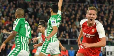 Sevilla se impone 2-1 al Betis en el derbi andaluz