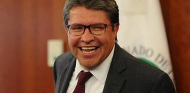 No habrá escenario de recesión para México, afirma Monreal