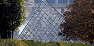 Cierra el Louvre por falta de personal y agentes de seguridad