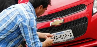 Restringirán circulación de vehículos con placas foráneas para el próximo año
