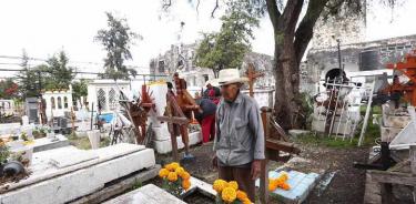 Vecinos de Tláhuac piden a Sheinbaum ampliar panteón de Mixquic