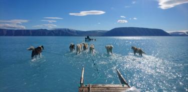 Foto que muestra efectos del deshielo en Groenlandia se vuelve viral
